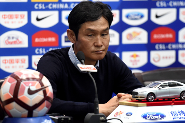 亚冠高歌联赛跌落降级区，三亚王苏宁如何踢出了“段子”