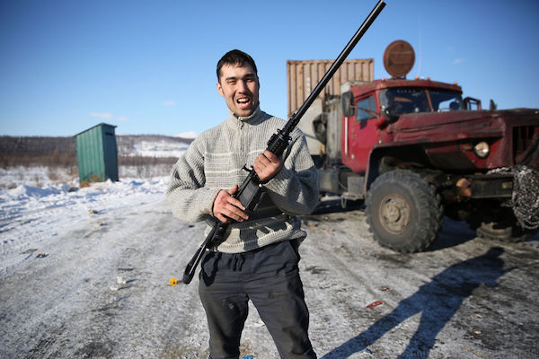带着12吨食物，我们往西伯利亚的荒凉北方而去