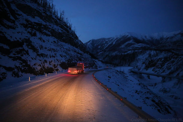 带着12吨食物，我们往西伯利亚的荒凉北方而去