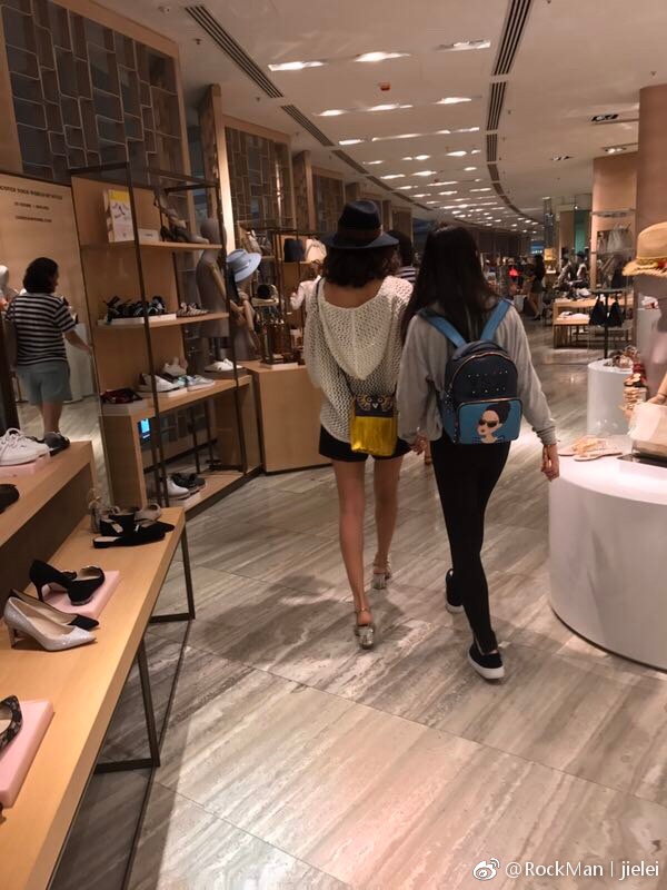 晚安｜郭富城方媛大婚，岳父说听着女婿的歌长大