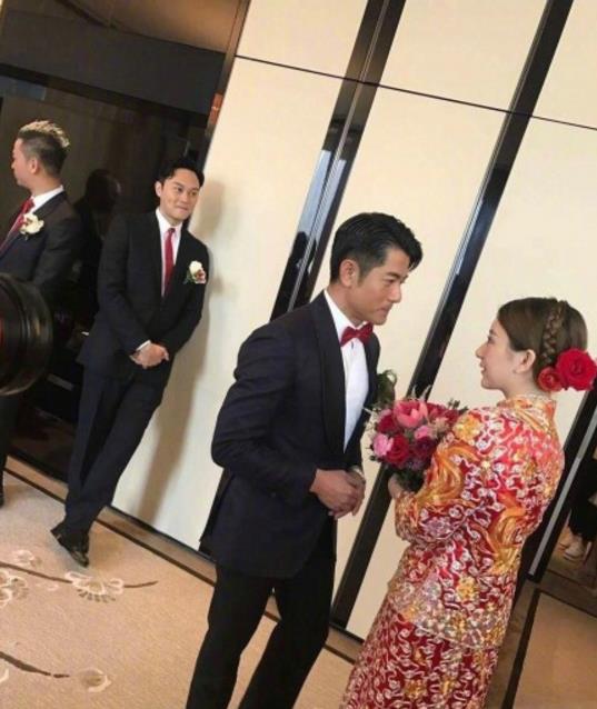 晚安｜郭富城方媛大婚，岳父说听着女婿的歌长大