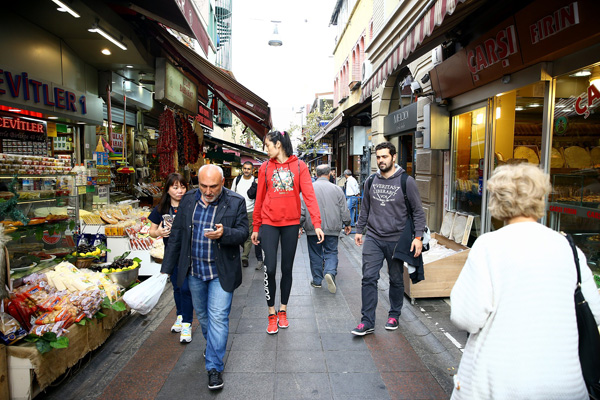 对话朱婷：海外赛程密集无法顾及生活，客场全靠泡面饼干支撑