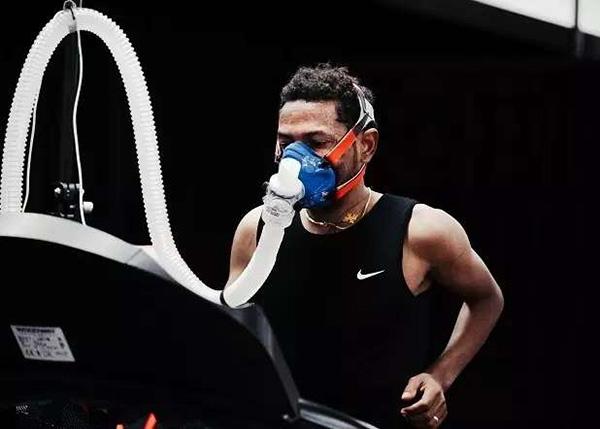 集合这群顶级专家，人类向“马拉松破两小时”发起挑战