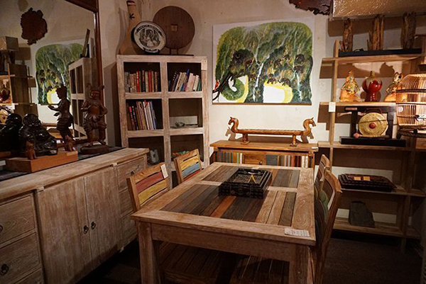 登布西山时髦掠影