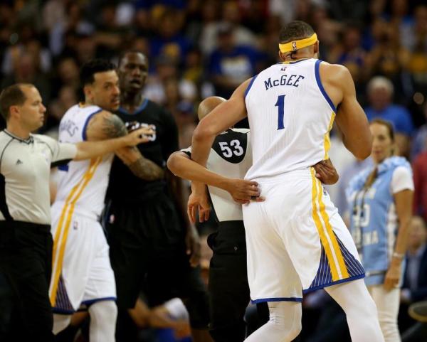 被“五大囧”摧毁的篮球人生，麦基：我真不是蠢蛋