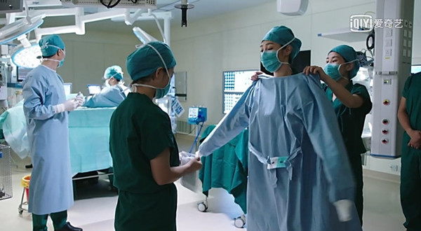 《外科风云》的重点是“风云”不是“外科”