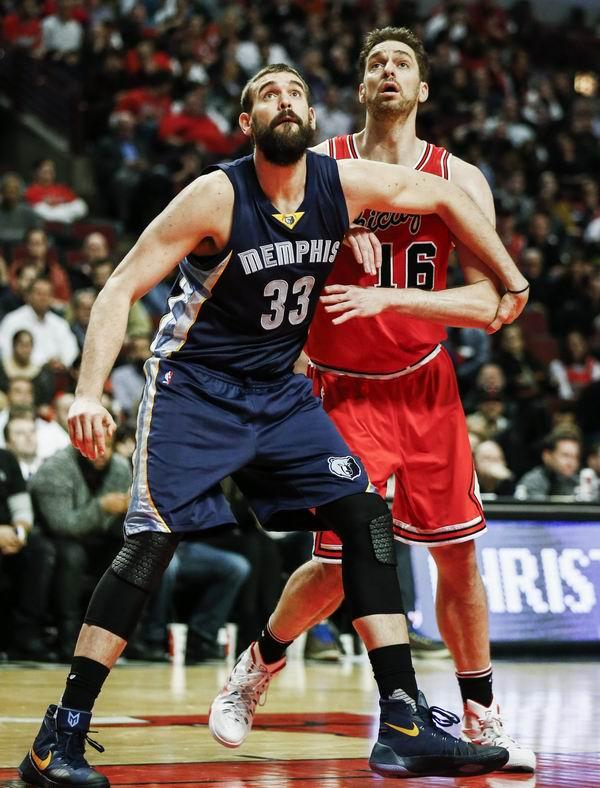 无论灰熊和马刺谁能晋级，他的儿子都赢定了