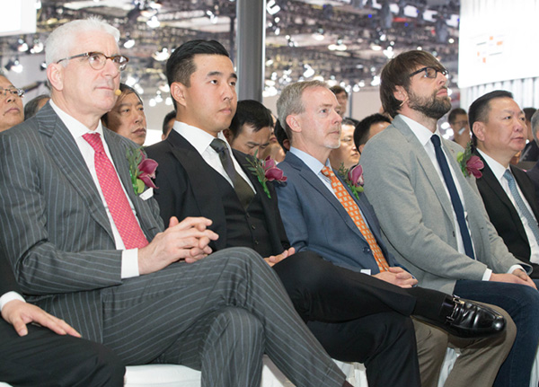 仰融之子站台正道汽车：号称续航是特斯拉两倍，能给电网送电