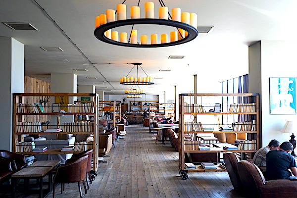 格鲁吉亚:在高加索的群山之间