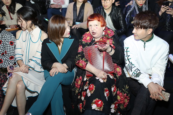 时装周忙坏了一批人，可他们到底在忙什么