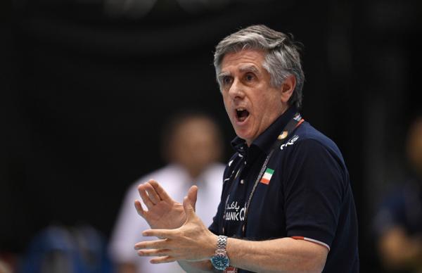 中国男排首位外教确定，阿根廷名帅劳尔·洛萨诺入主