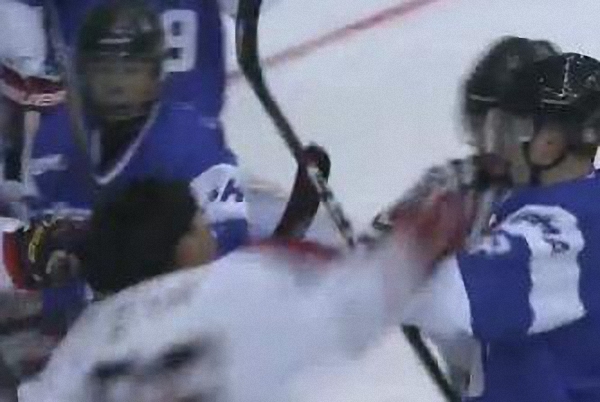 中国冰球协会回应斗殴事件：依法依规严肃处理赛场违规行为