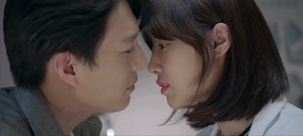 晚安｜偶像被害（绿）妄想症是病，得治