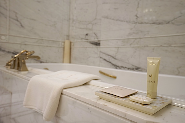 是海口不是三亚:火山、骑楼、海南粉