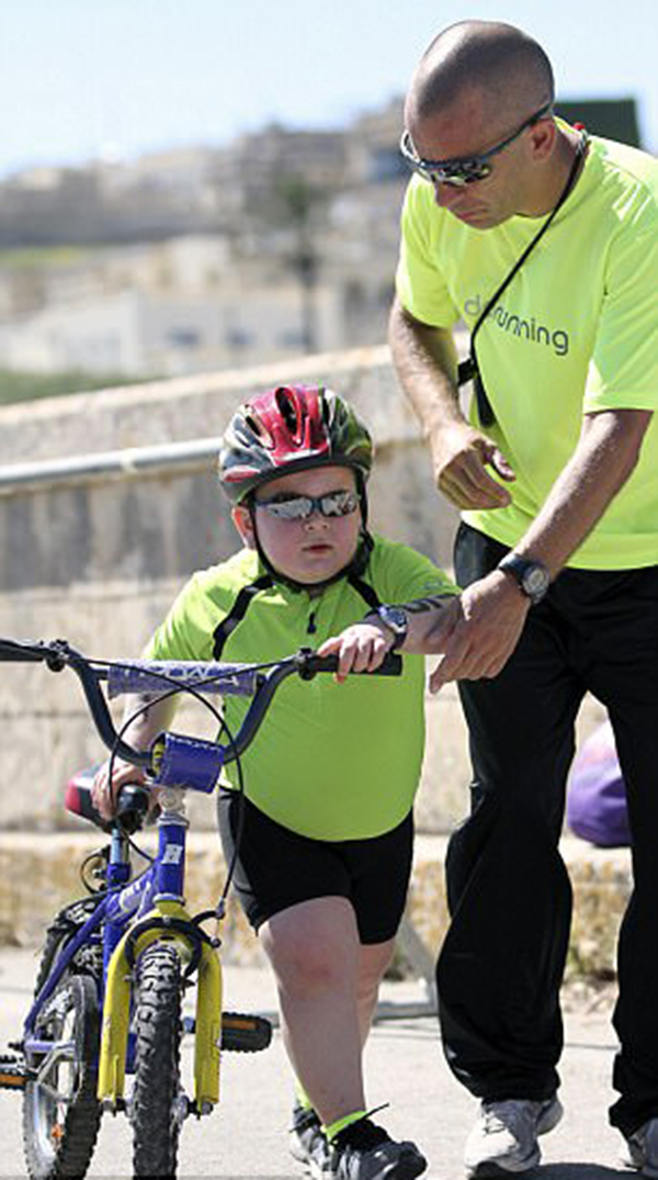 如果你不懂运动的意义，就看看这“可能活不过20岁”的小胖