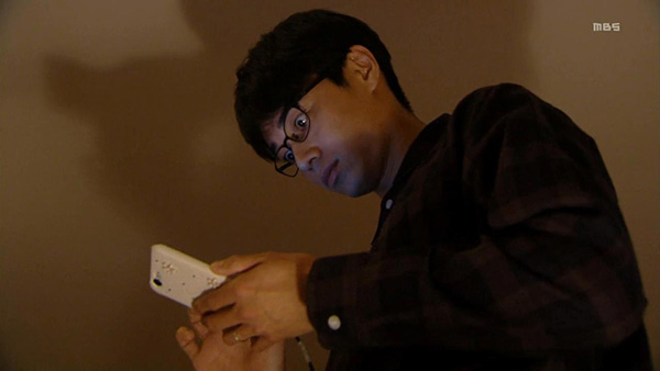 日剧《其实并不在乎你》：成就和维系婚姻的，是爱情吗