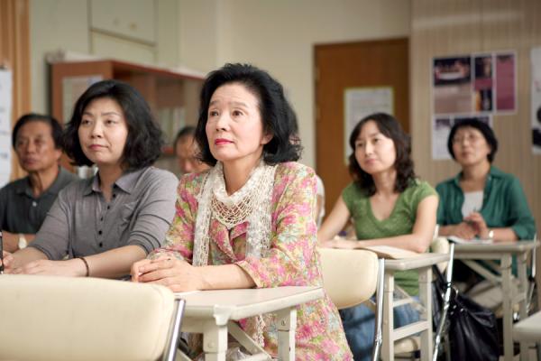 睡不着丨有一颗诗意的心，也无法抵抗生活的残酷