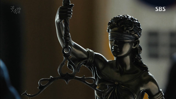 从岁月号到朴槿惠，这部剧比想象中与时俱进