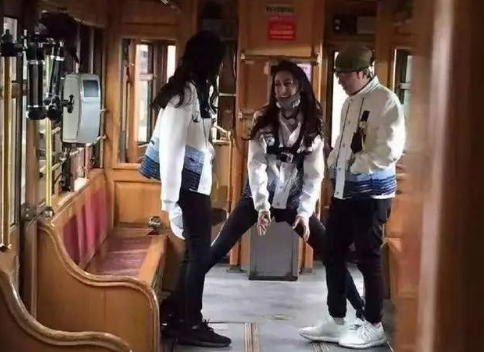 一周综艺｜Baby产后复出，这几件事证明她依旧是亮点