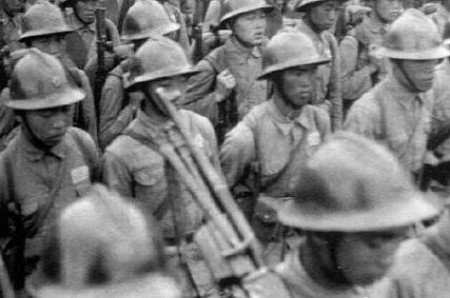 抗战时期中国军队的单兵装具︱草帽、草鞋最具中国特色