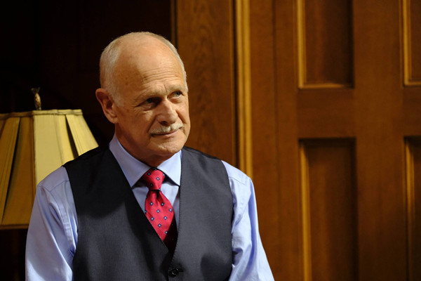 《24小时：遗产》：别再打包小强的主意了