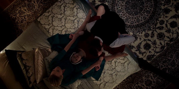 《使女的故事》：当女人成了带腿的子宫