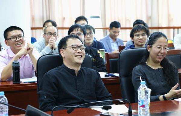 书斋内外的政治哲学：解释世界，还是改变世界？