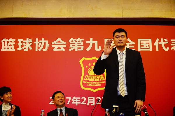 为当篮协主席姚明推掉天价代言，当时他就念了两句诗……