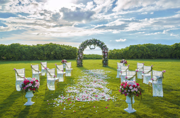 又到结婚旺季，如何办一场宾主尽欢的目的地婚礼