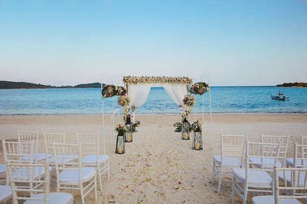 又到结婚旺季，如何办一场宾主尽欢的目的地婚礼