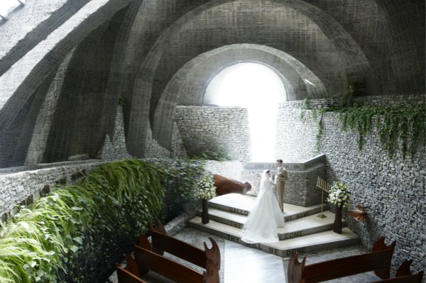 又到结婚旺季，如何办一场宾主尽欢的目的地婚礼