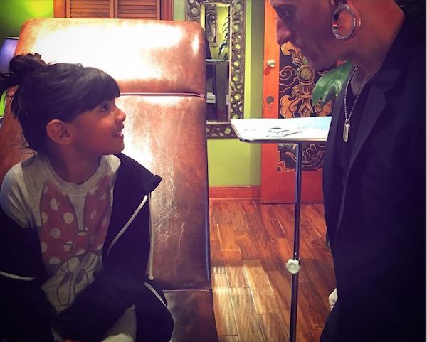 如果要给孩子打耳洞，先问儿科医生