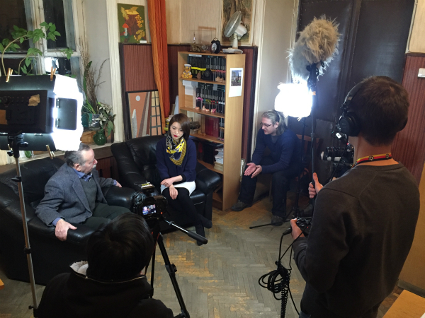 纪录片《一本书一座城2》：来一场书与城市的深情对话