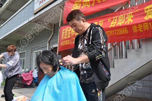 山港桥社区：博爱奉献促和谐 志愿服务暖人心4.JPG