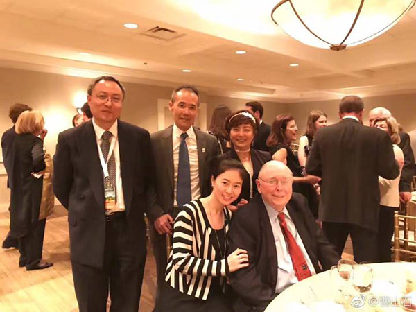 巴菲特的中国朝圣者：组团参会团费15万，王石站台比亚迪