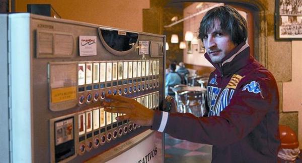 梅西新替身有着落了！因为太像，这个伊朗小伙被请进警察局