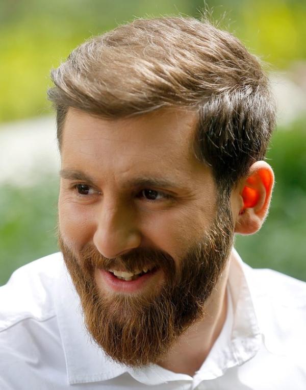 梅西新替身有着落了！因为太像，这个伊朗小伙被请进警察局