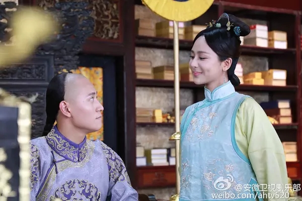 《龙珠传奇》：想当历史正剧的青春爱情剧，奔向了虚无