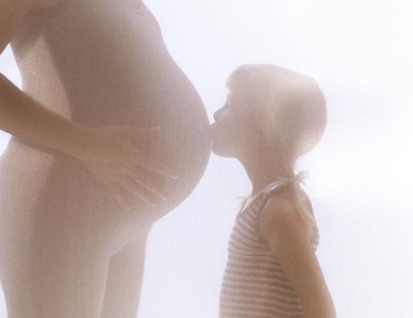 意外二胎，除了钱妈妈还担心大宝不开心、老公隐形、自己不美