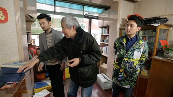 看电视丨郑恺和女友加盟《我们相爱吧》，上演“修炼爱情课”