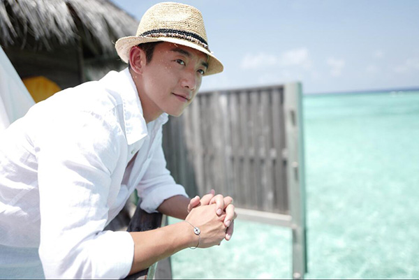 看电视丨郑恺和女友加盟《我们相爱吧》，上演“修炼爱情课”