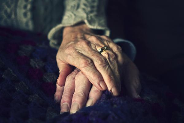 如何科学地延缓衰老①人类寿命极限是多少，长寿基因是否存在