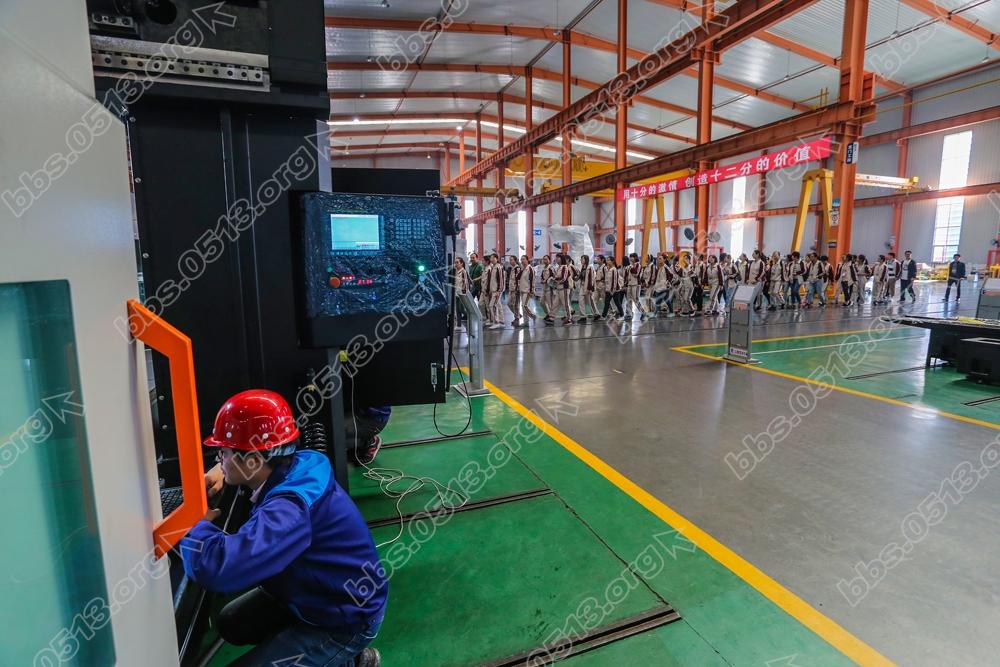 南通中学走近中国制造感受工匠精神社会实践 (5).jpg