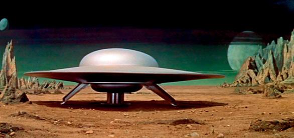 老电影中的宇宙飞船