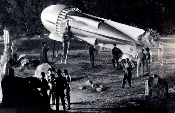 老电影中的宇宙飞船