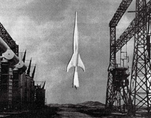 老电影中的宇宙飞船