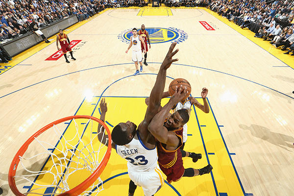 休息太久也是伤害，季后赛不败的勇士、骑士也烦恼