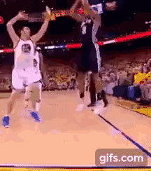 张佳玮｜如果没有帕楚利亚，勇士能完成对马刺史诗级逆转吗