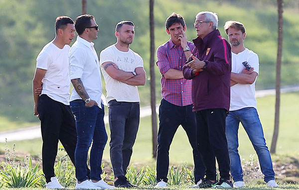 亲自调教国足“二队”，里皮只有3天时间让球员熟悉技战术