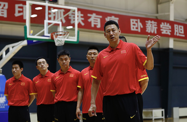 “部队化”细致管理，李楠的中国男篮红队首训足够震撼